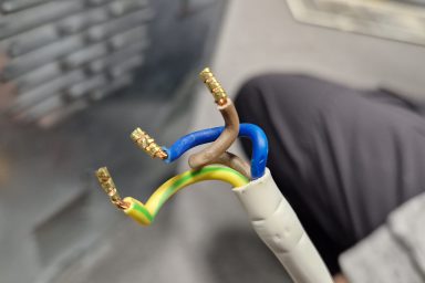 Zdemontowany kabel