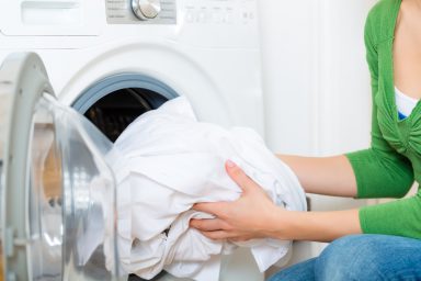 pranie po wyjęciu z pralki śmierdzi